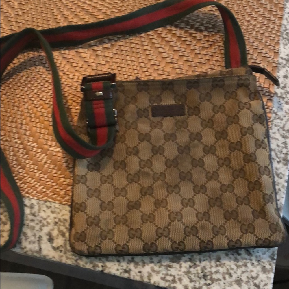 Gucci cross body